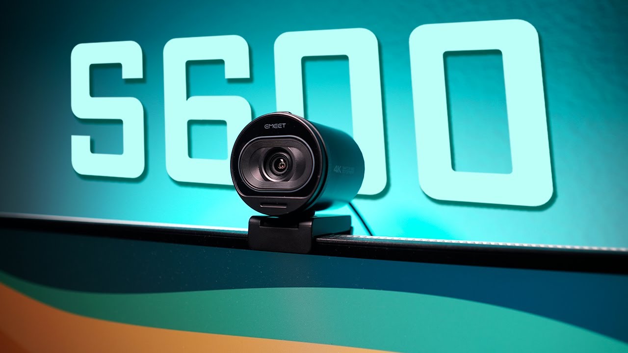 Веб-камера EMEET SmartCam серии S600 на мониторе, вид спереди